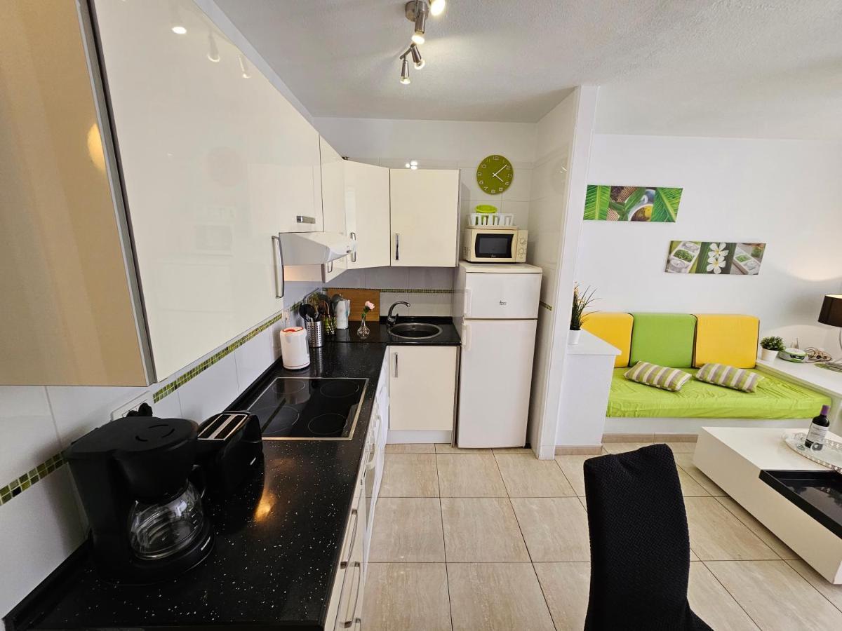 Casa Palmera 3 Only 150 Metres To The Beach, Heated Pool, Wifi, Sat-Tv, Balcony Arona  Exterior photo